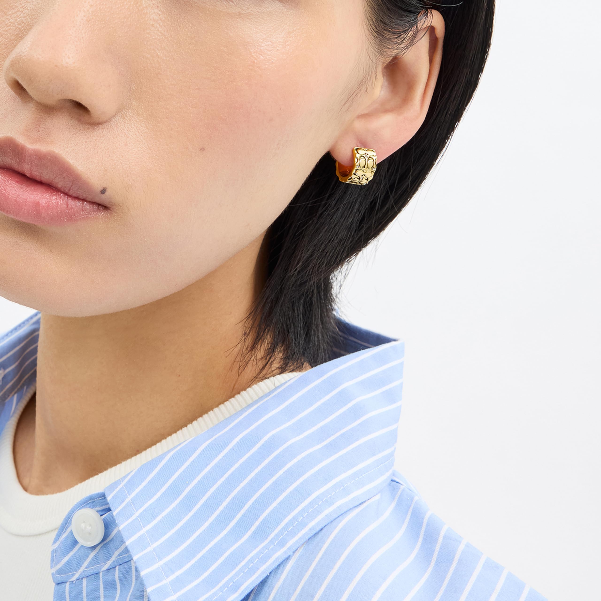 COACH Quilted C Huggie Earrings thumbnail