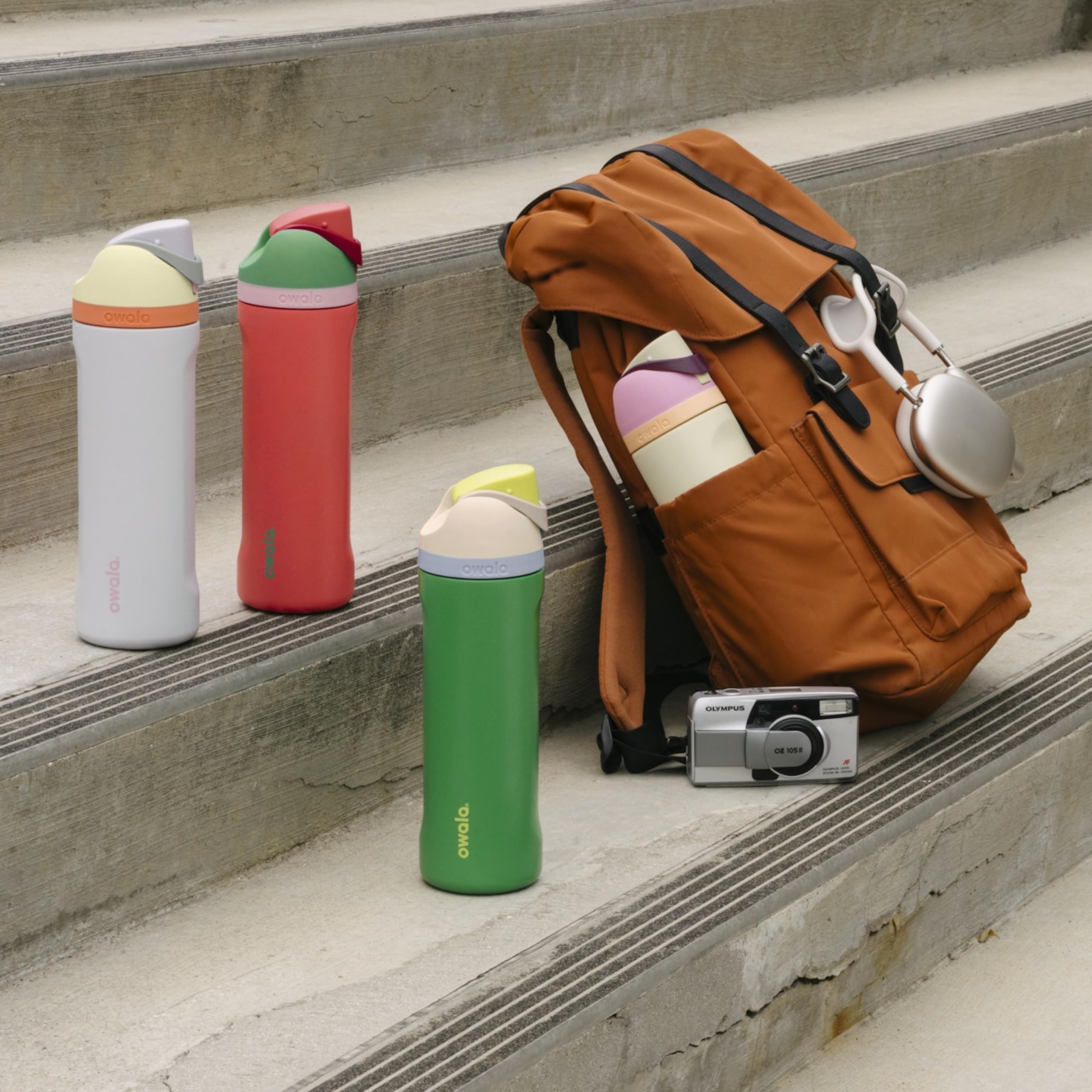 Owala FreeSip Stainless Steel Water Bottle 24 oz Denim thumbnail